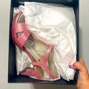 New naturalzer pink heels